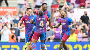 样对游泳有 样对游泳有